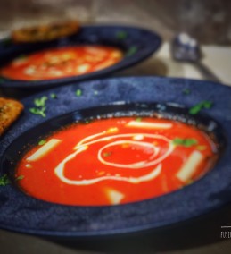 Red bell pepper and tomato soup Recipe