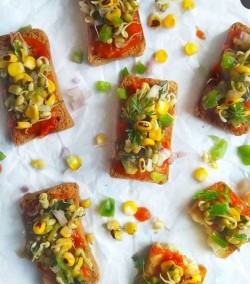 PIzza Toast with Grilled Corn salsa Recipe