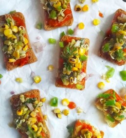 PIzza Toast with Grilled Corn salsa Recipe