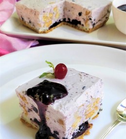 No- Bake Blueberry Biscuit mousse cake