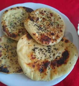 CHILLY CHEESE NAAN Recipe