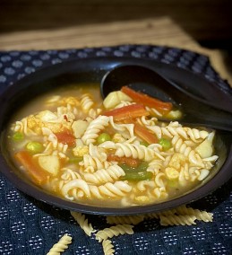 Vegetable Fusilli Pasta Soup