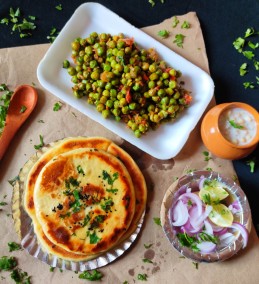 Fresh Green Matar Kulcha Recipe