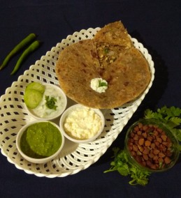 Chana Paneer Paratha Recipe