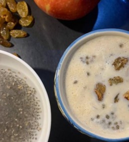 Apple Oats Chia Smoothie Recipe