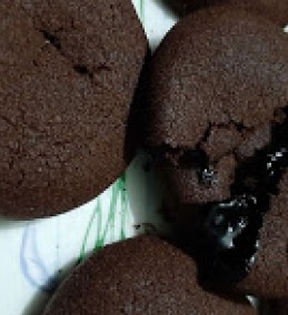 Chocolate Cookies at Home / Choco filled Cookies | चॉकलेट कूकीज / EggLess Cookies Recipe