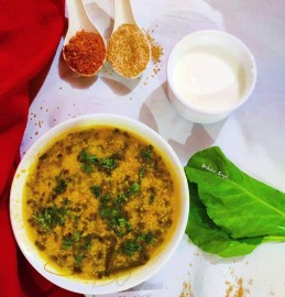 Palak Daliya Khichdi Recipe