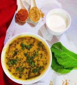Palak Daliya Khichdi Recipe