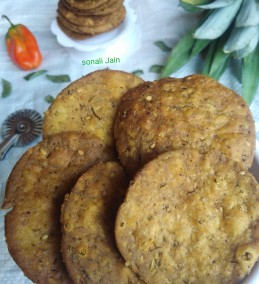 Whole wheat flour masala mathri Recipe