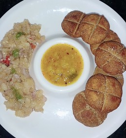 Baati with dal and chokha Recipe