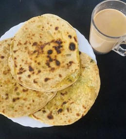 Kashmiri Aalu Paratha Recipe