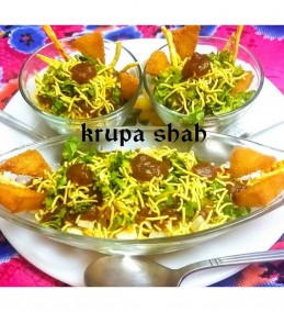 Leftover Bread croutons and potato chips chaat recipe