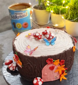 TREE STUMP CAKE IN RED VELVET  WITH BLUEBERRY COMPOTE(EGGLESS) RECIPE