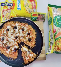 Cheesey Maggi Pizza Recipe