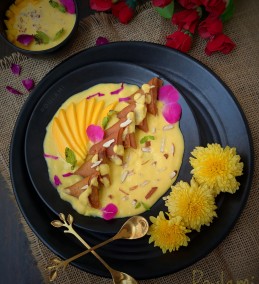 Shahi Samosa Tukda in Mango Rabri Recipe