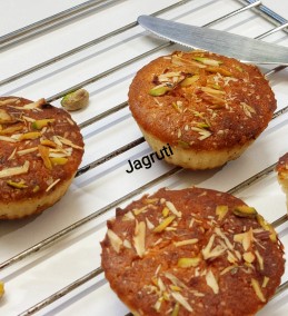 Mawa Gujiya Muffins Recipe