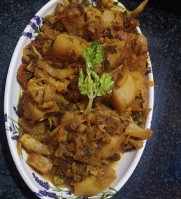 Potato Cauliflower Curry Recipe