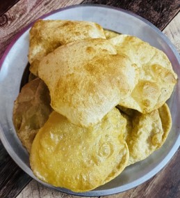 Aate Ki Poori Recipe