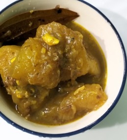 Potato and Raw papaya curry recipe