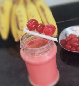 Strawberry Cherry Banana Smoothie Recipe